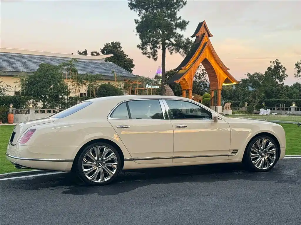 Bentley Mulsanne 2013 6.8T Mulliner Special Edition