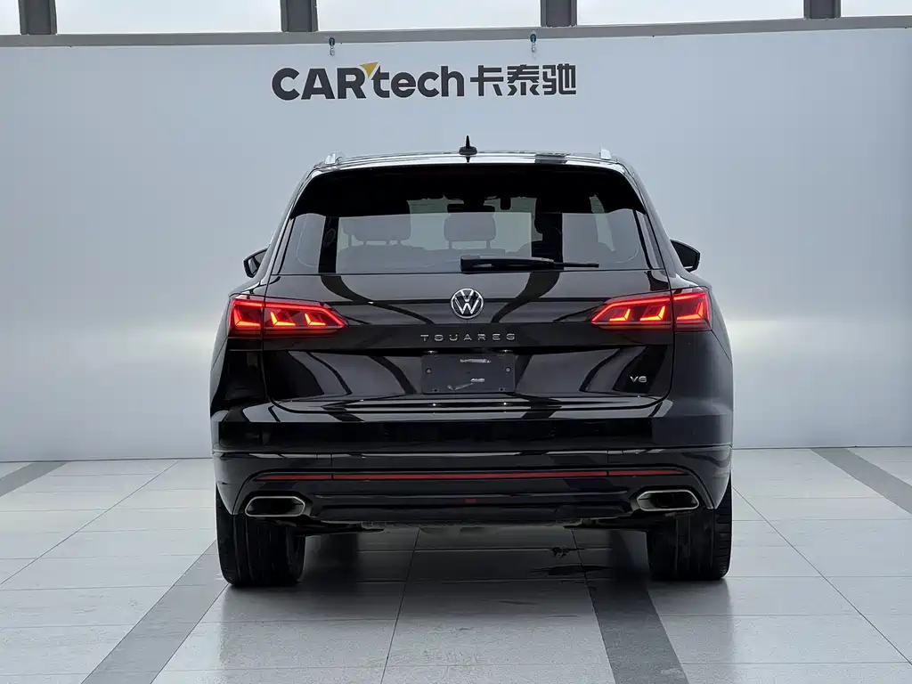 Volkswagen Touareg 2021 3.0TSI R-Line Classic Sport Package
