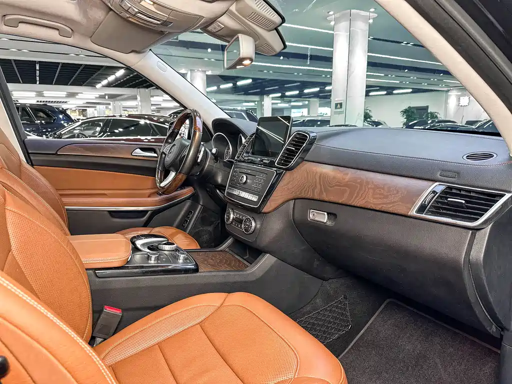 Mercedes-Benz GLS 500 4MATIC