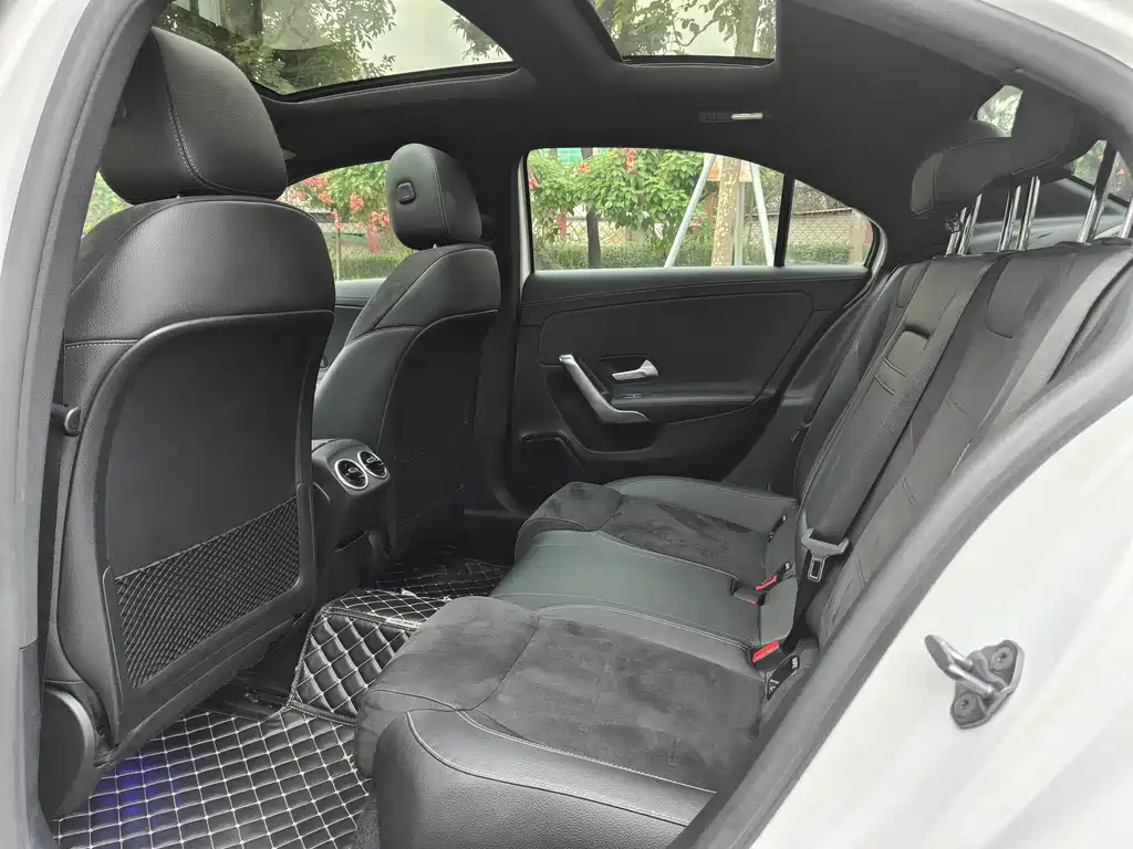 Mercedes-Benz A-Class 2020 Facelift A 200 L Sport Sedan Fashion Edition
