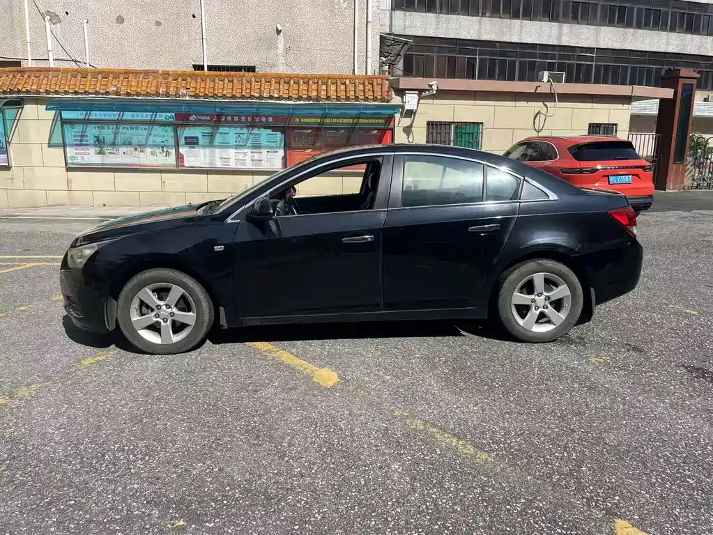 Cruze 2012 1.6L SE MT