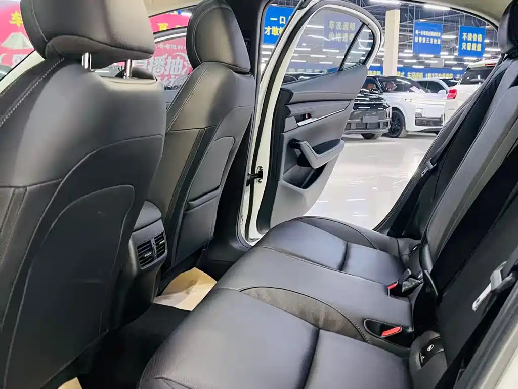Mazda 3 Axela 2023 2.0L Automatic Zhizhen Edition