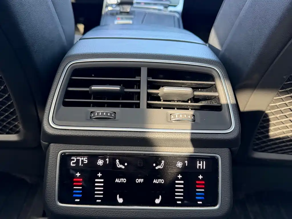 Audi A6L 2022 45 TFSI Zhenxuan Dynamic Edition