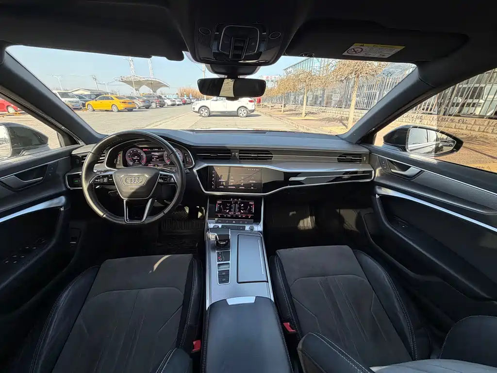 Audi A6L 2022 45 TFSI Zhenxuan Dynamic Edition