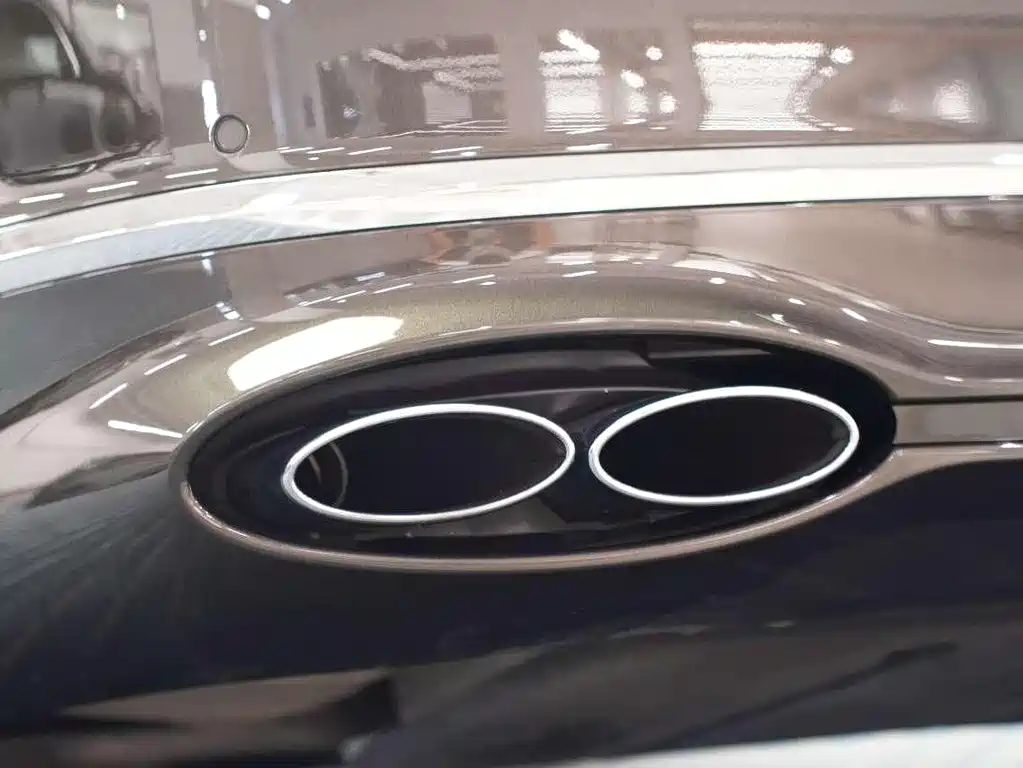 Bentley Flying Spur 2024 4.0T V8 Azure