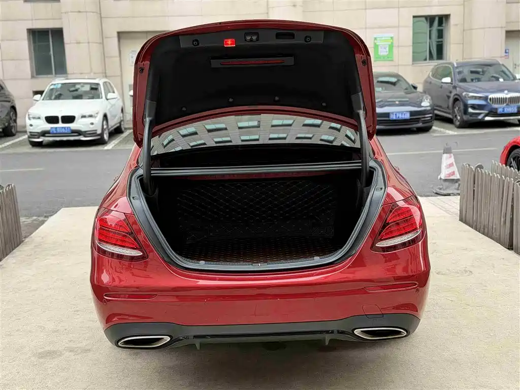 Mercedes-Benz E-Class 2017 E 200 Sport 4MATIC