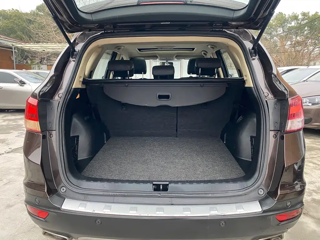 Dongfeng Fengshen AX7 2015 2.3L Automatic Supreme Edition