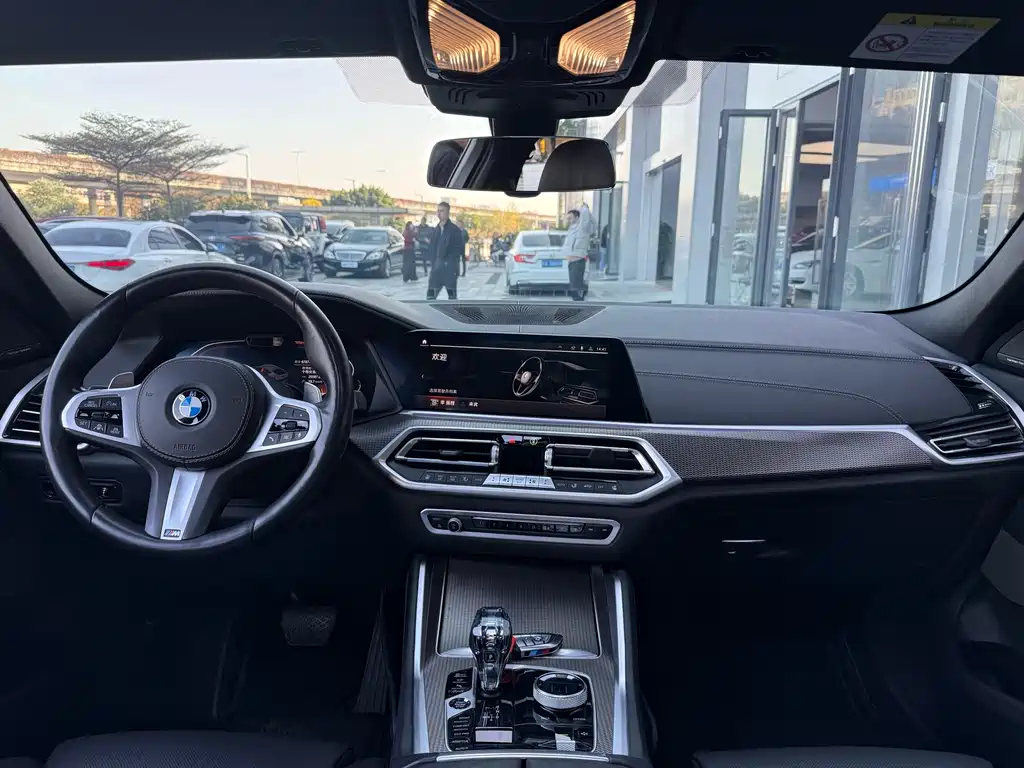 BMW X6 2022 xDrive40i Premium M Sport Package - фото 17