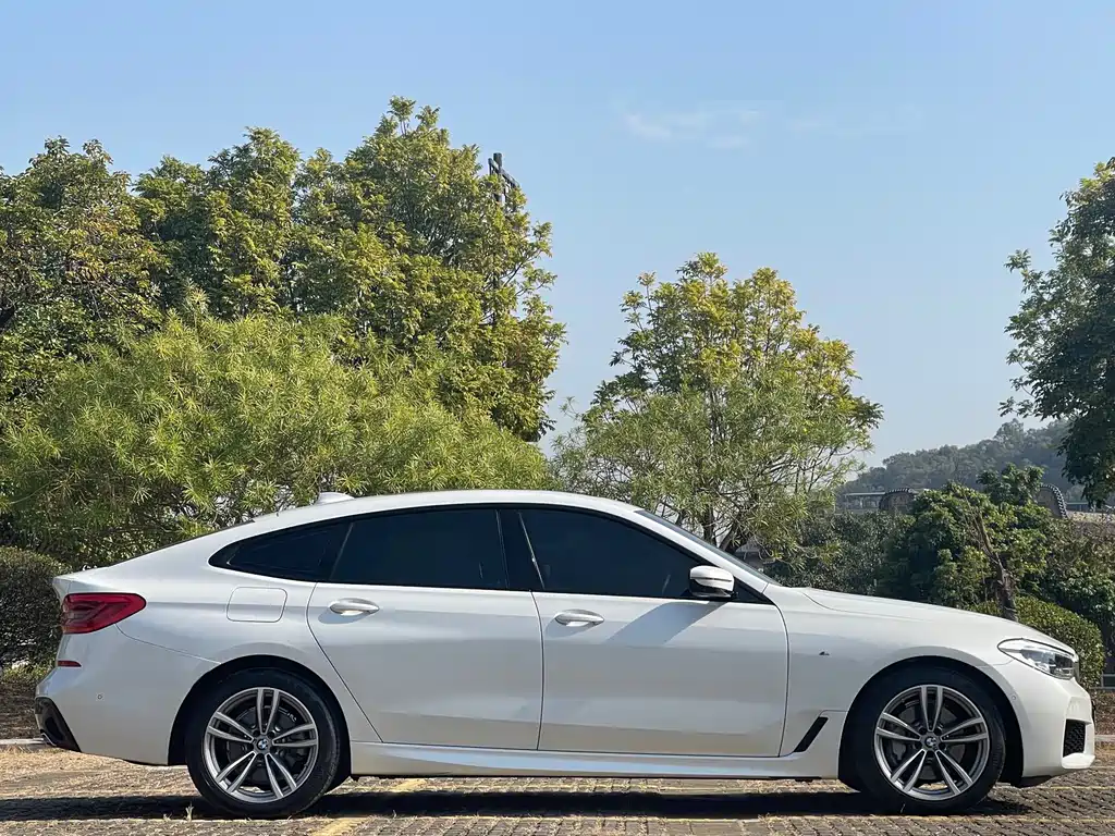 BMW 6 Series GT 2020 630i M Sport Package - фото 17