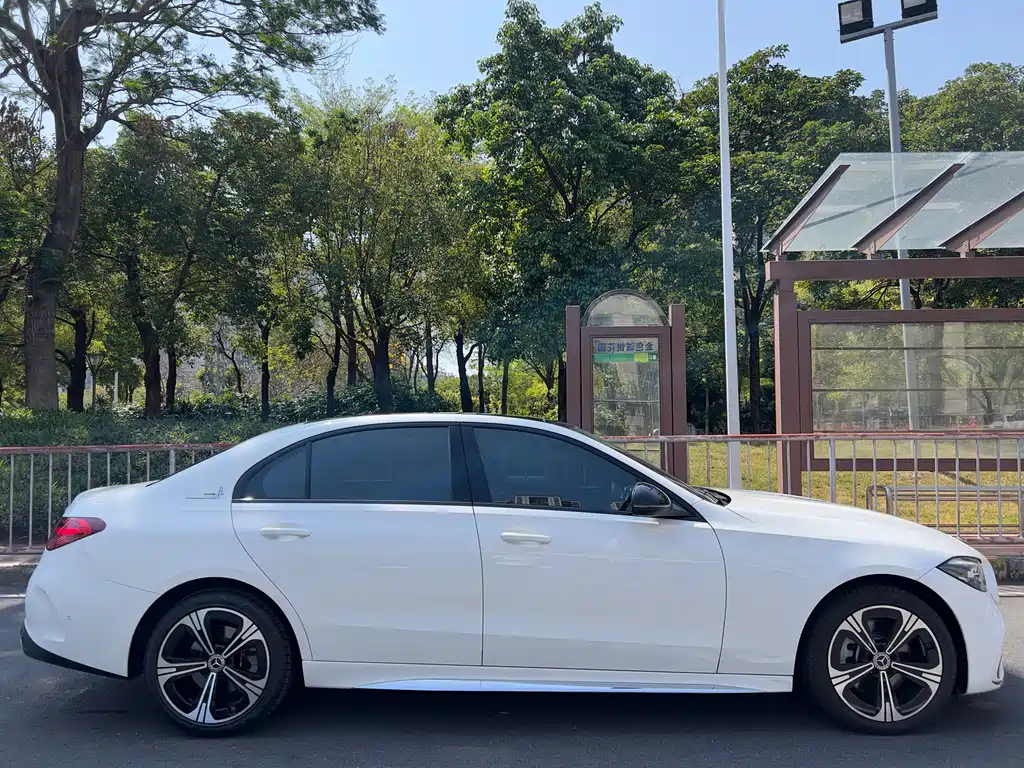 Mercedes-Benz C-Class 2022 C 260 L皓夜 Sport Edition