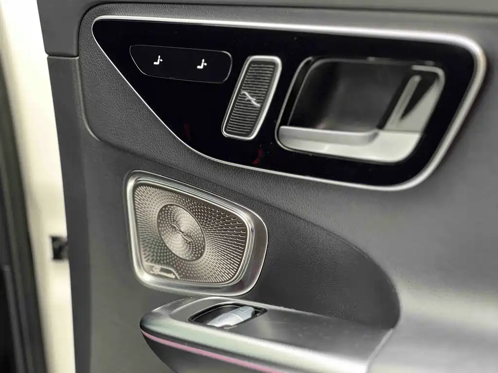 Mercedes-Benz C-Class 2022 C 260 L皓夜 Sport Edition