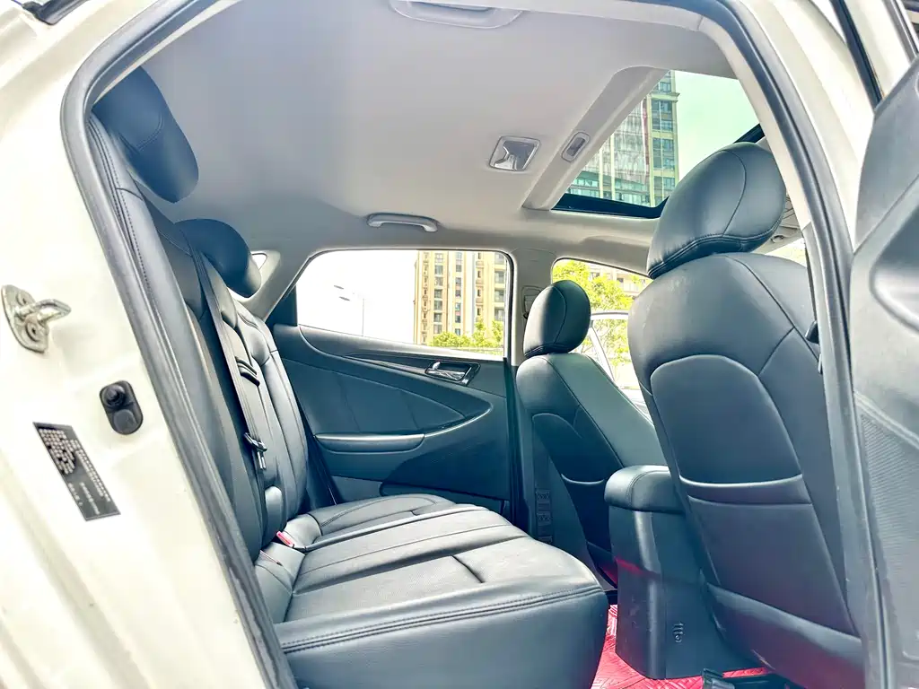 Changan Eado XT 2015 1.6L Manual Zhiku Edition China V