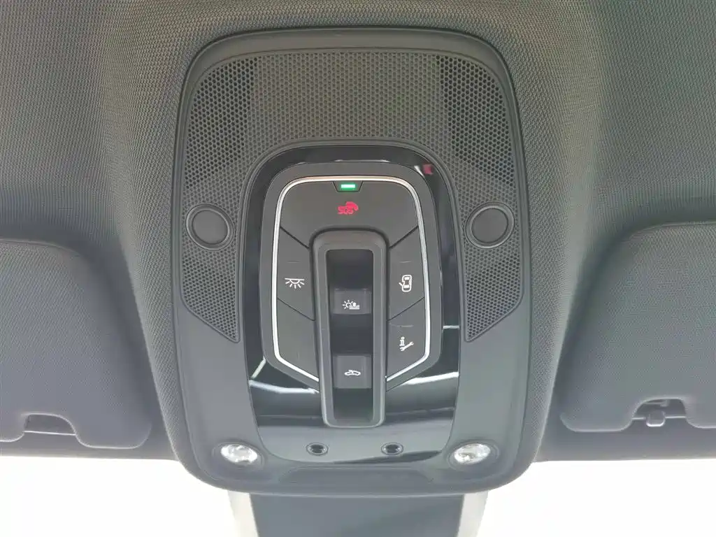 Audi A6L 2025 45 TFSI quattro Zhenxuan Dynamic Edition - фото 21
