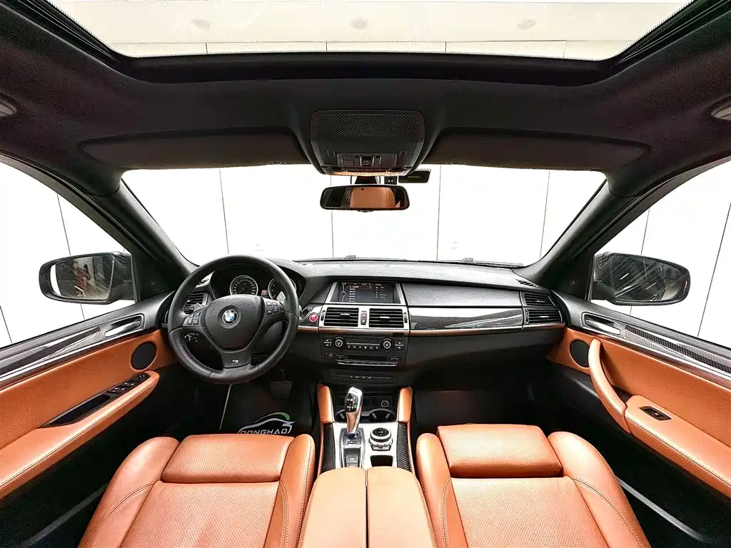 BMW X5 M - фото 8