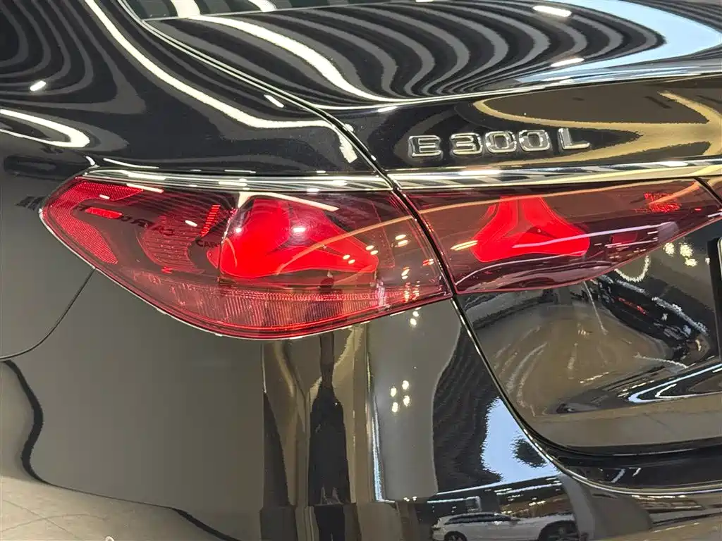 Mercedes-Benz E-Class 2024 E 300 L Luxury