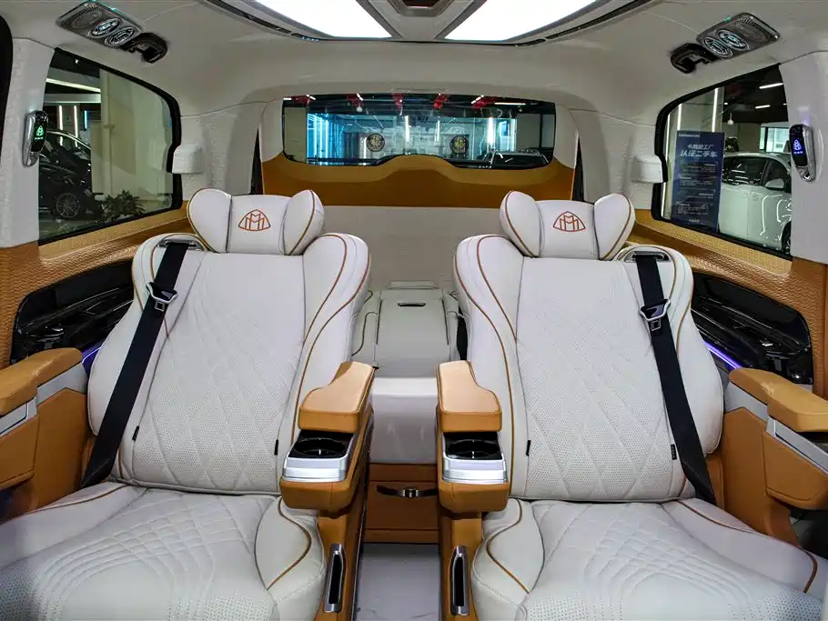 Mercedes-Benz Vito 2023 model 2.0T Elite Edition 7-seater