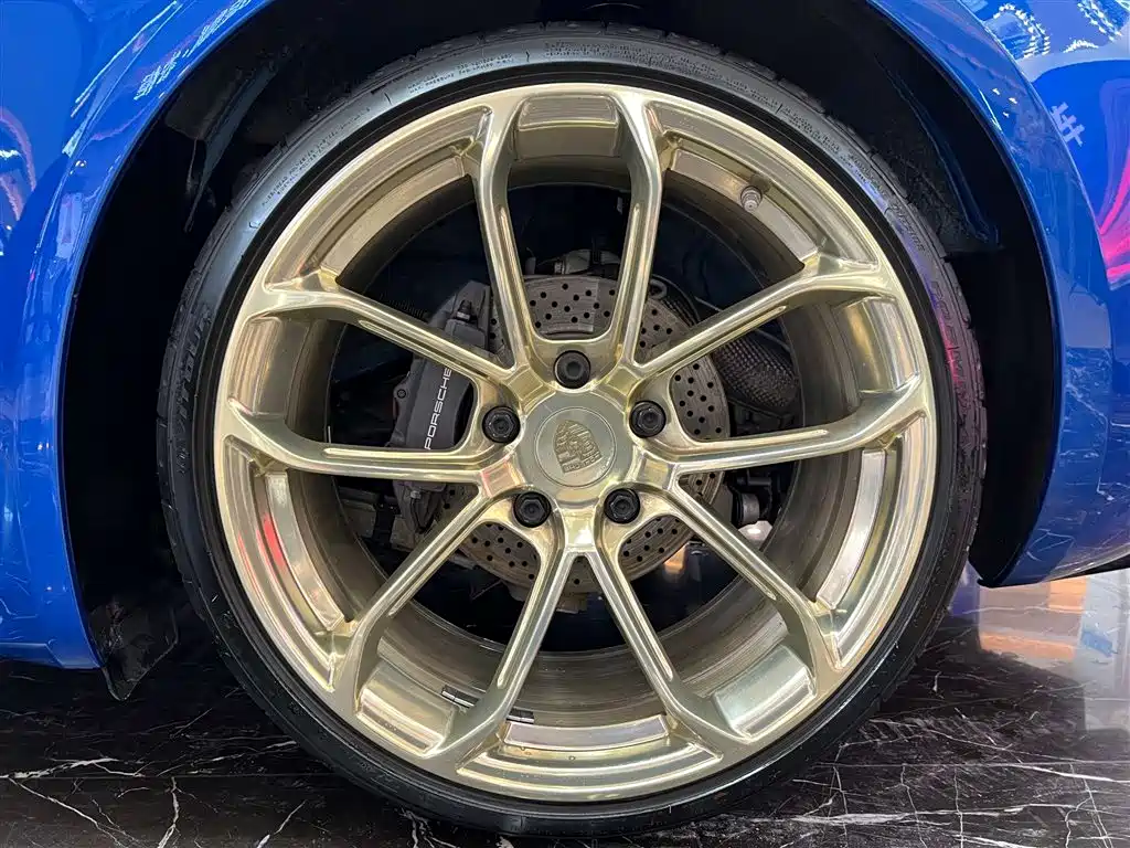 Porsche 718 Cayman