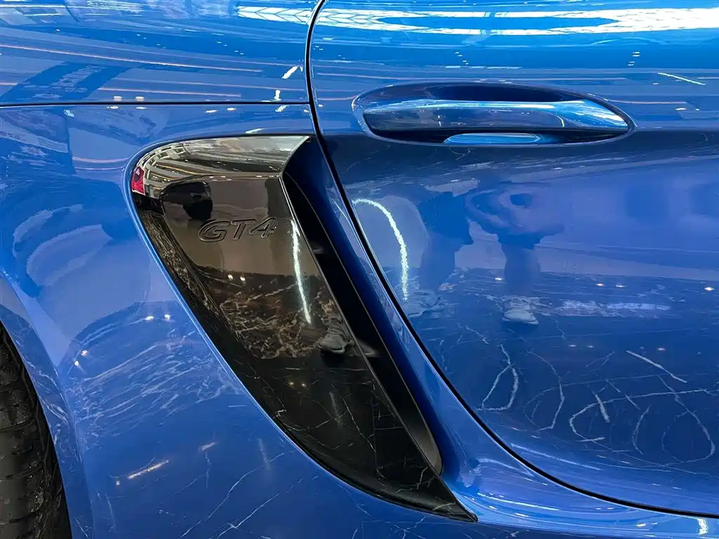 Porsche 718 Cayman