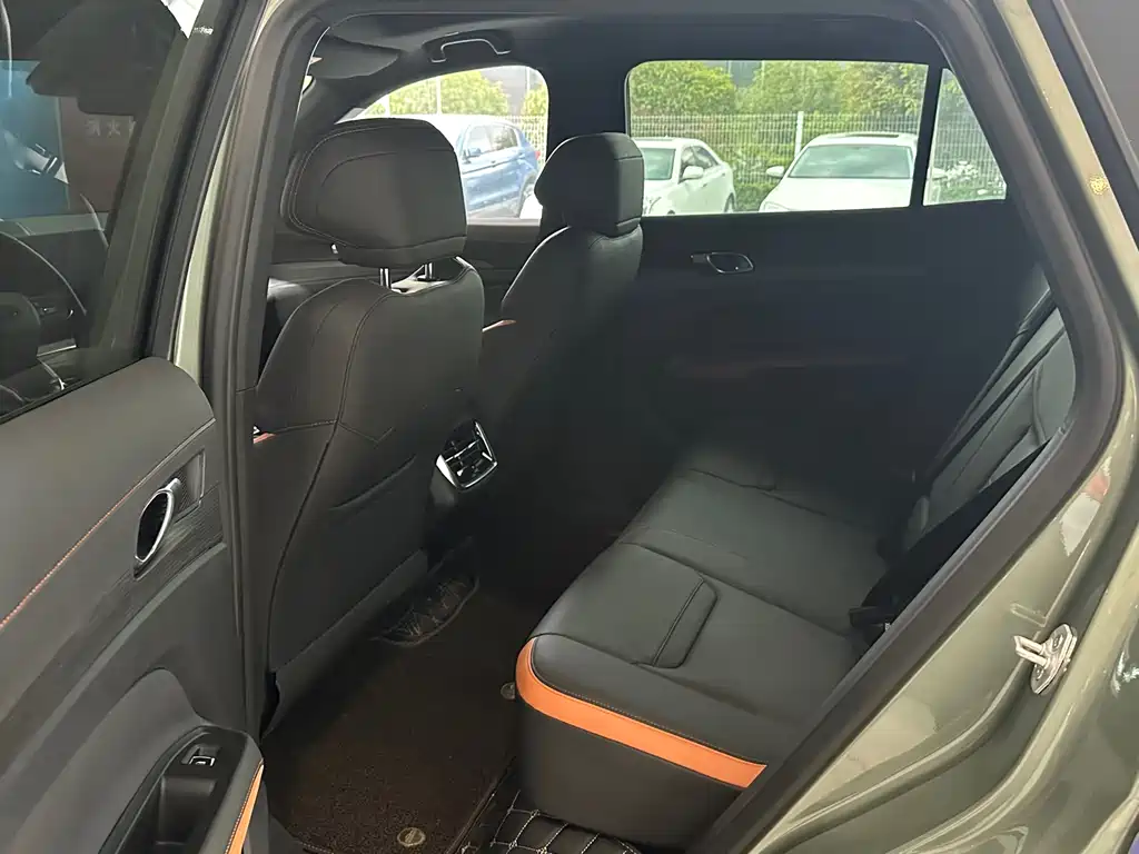 Ford Equator 2025 EcoBoost 170 Zunjing PLUS