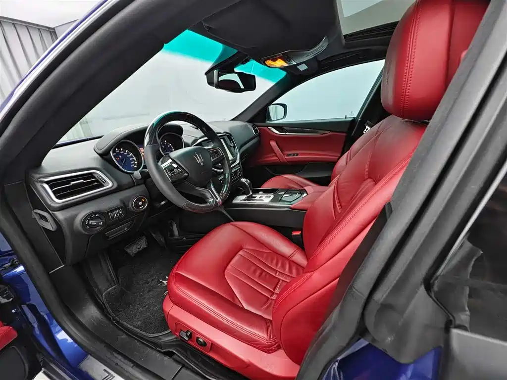 Maserati Ghibli 3.0T Standard Edition