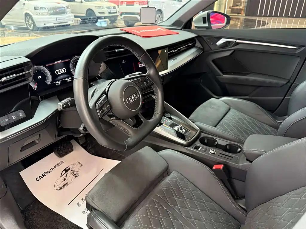 Audi A3L Limousine 2024 35 TFSI Luxury Sport