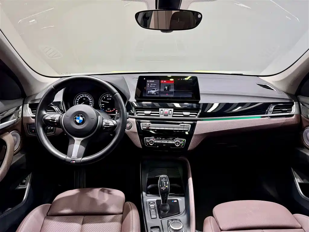 BMW X1 2022 sDrive25Li Leading Edition