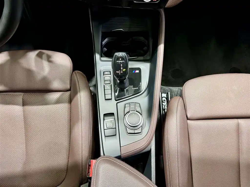 BMW X1 2022 sDrive25Li Leading Edition