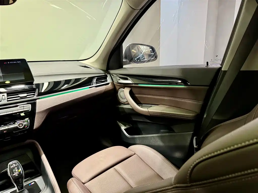 BMW X1 2022 sDrive25Li Leading Edition
