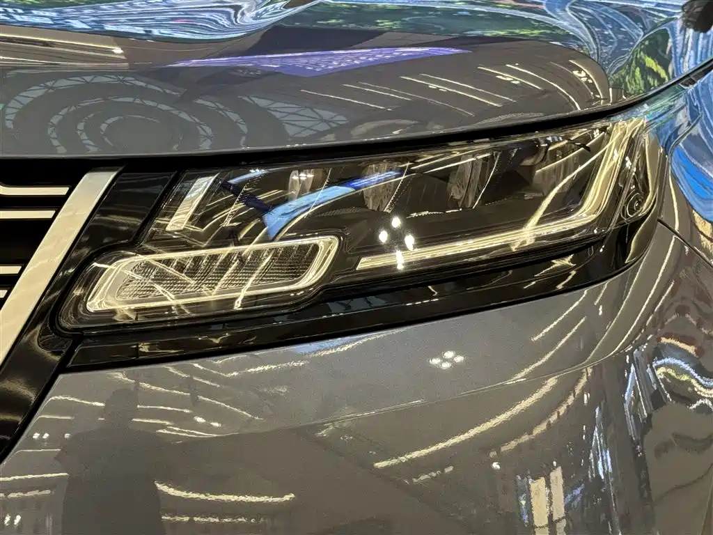 Range Rover Velar 2021 P250
