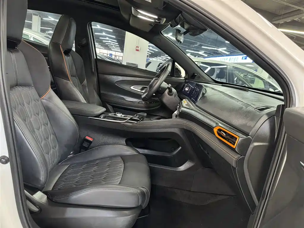 Changan UNI-T 2022 2.0T Pilot Edition
