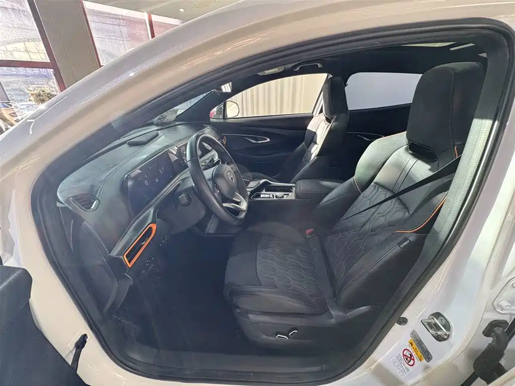 Changan UNI-T 2022 2.0T Pilot Edition