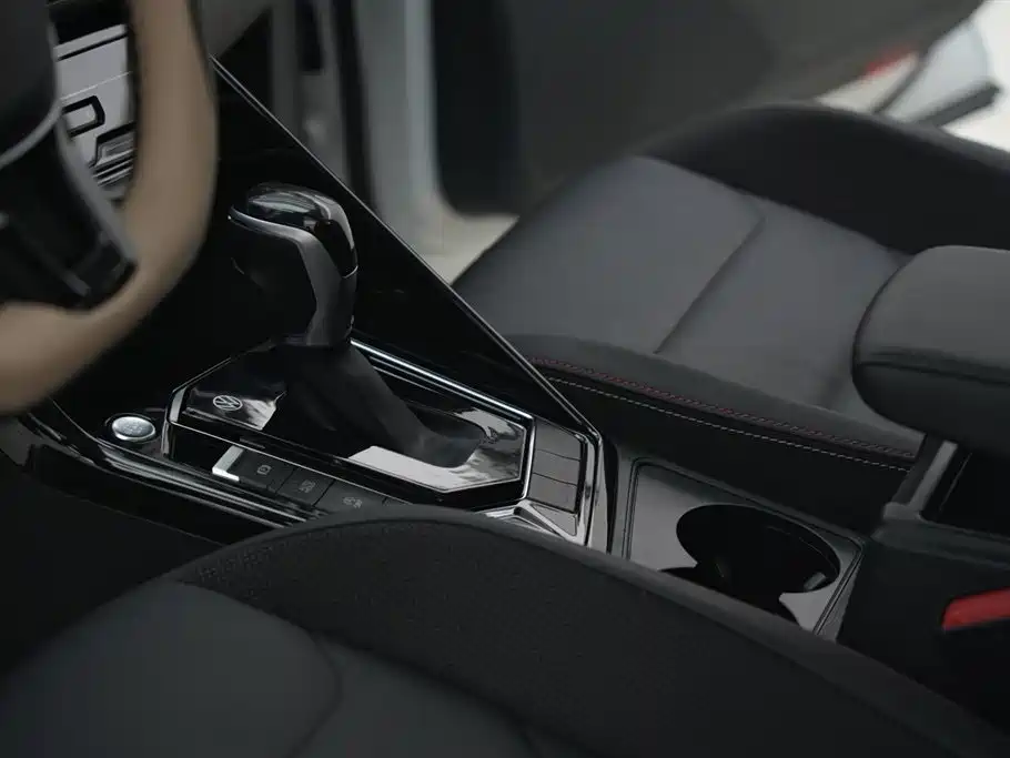 Volkswagen Tayron 2022 model 330TSI 2WD Luxury Smart Connect Edition Plus