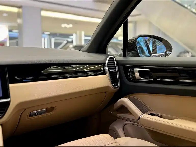 Porsche Cayenne E-Hybrid 2020 2.0T