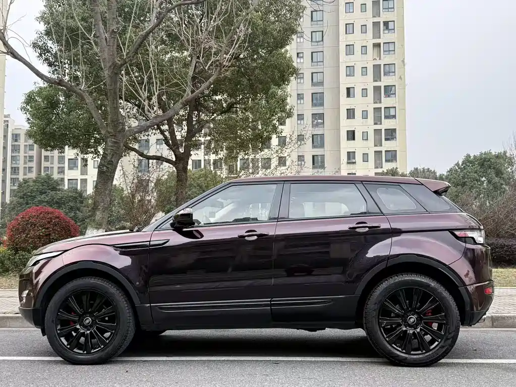 Range Rover Evoque 2015 2.0T 5-door Dynamic Edition