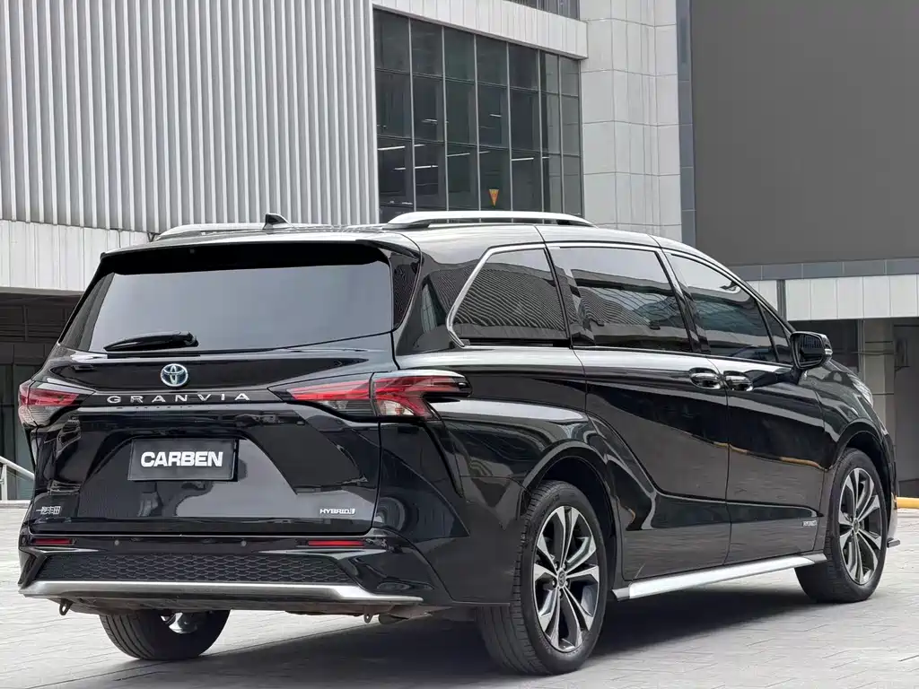 Granvia 2024 2.5L HEV Noble PLUS