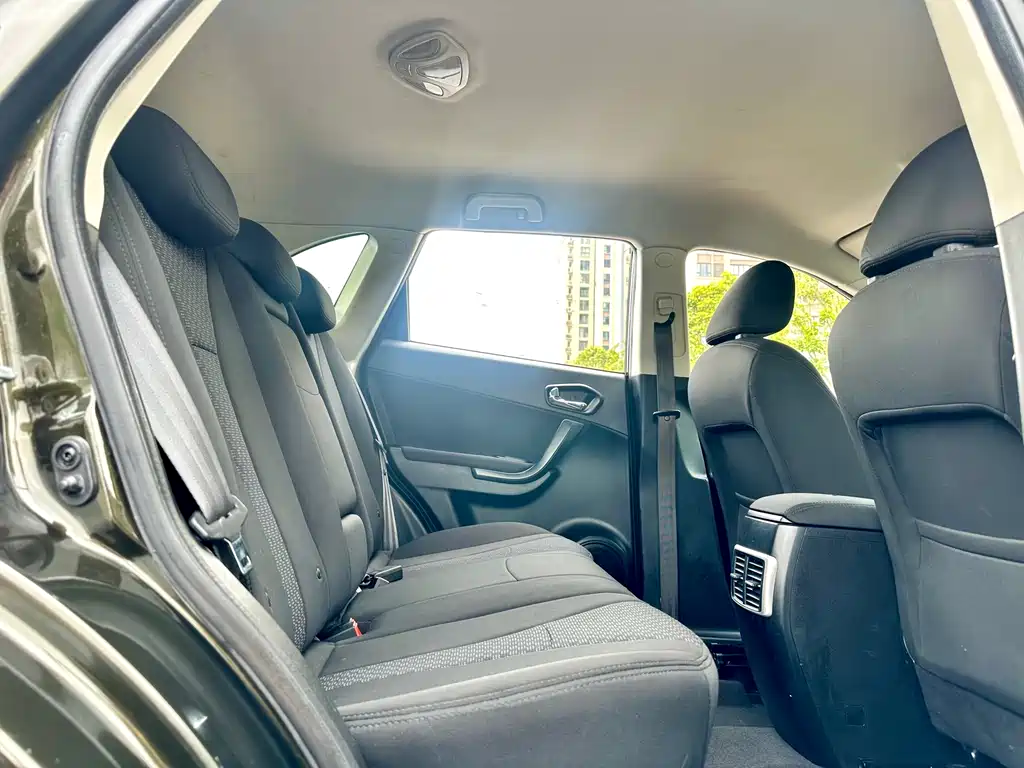 Trumpchi GS5 2014 2.0L Manual FWD Anniversary Edition
