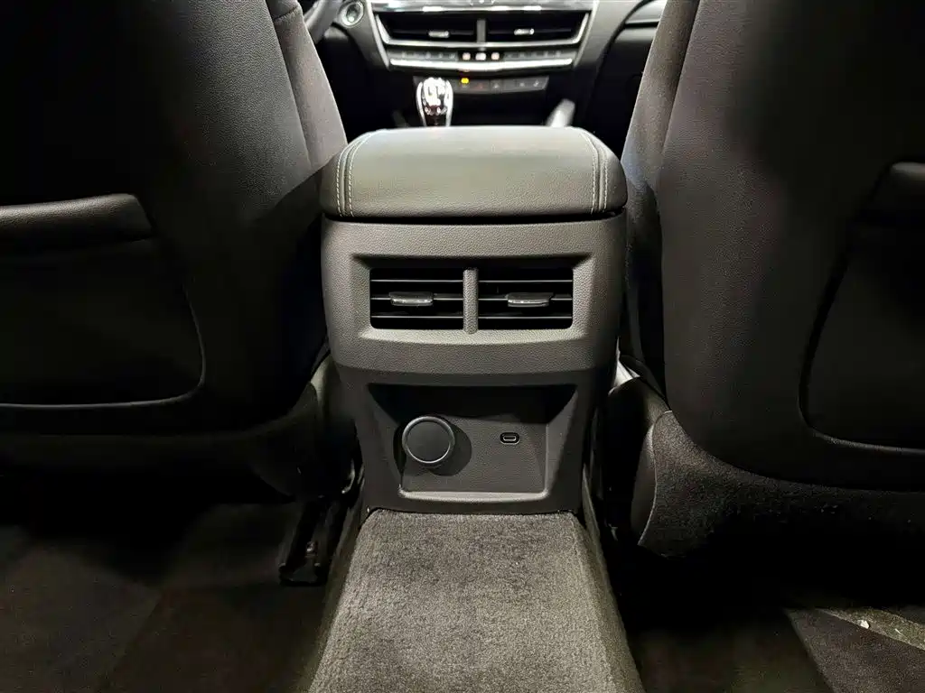 Cadillac CT5 2023 28T Luxury Edition (Standard Version)