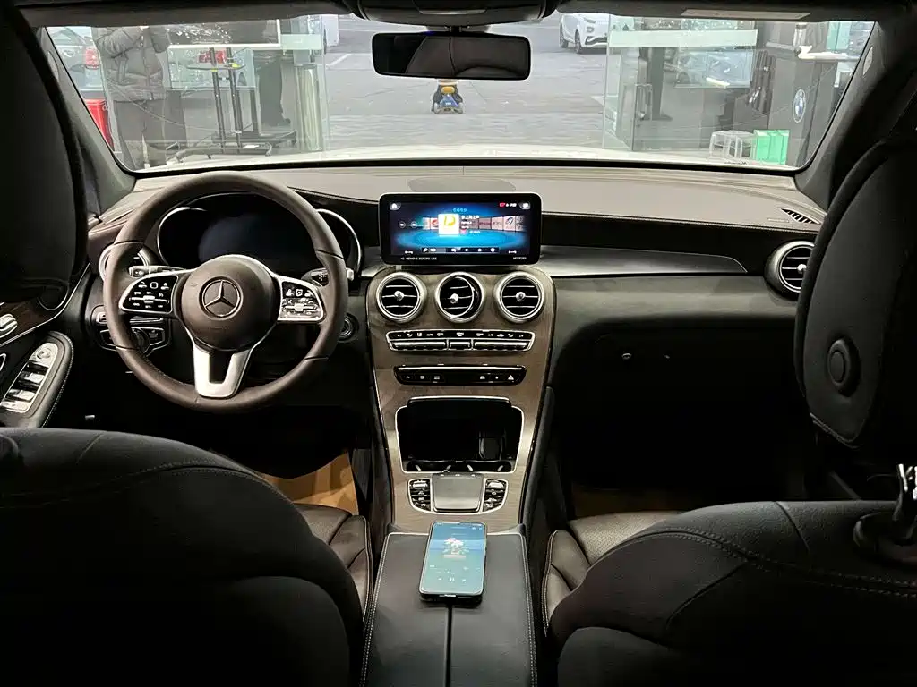 Mercedes-Benz GLC 300 L 4MATIC