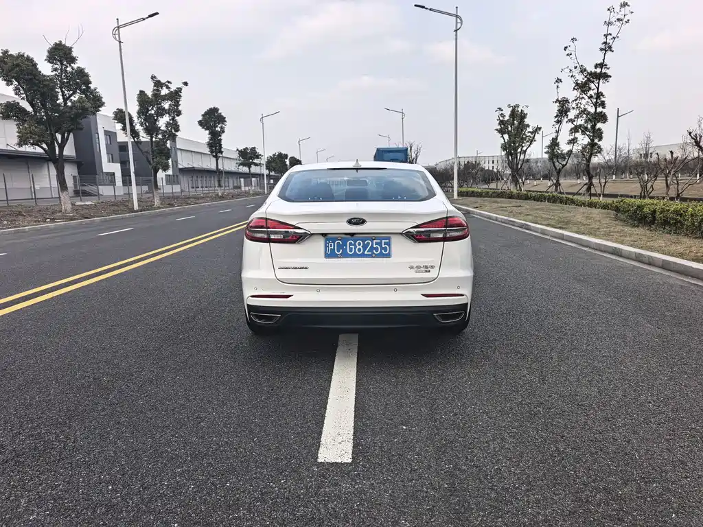 Ford Mondeo 2020 EcoBoost 180 Fashion