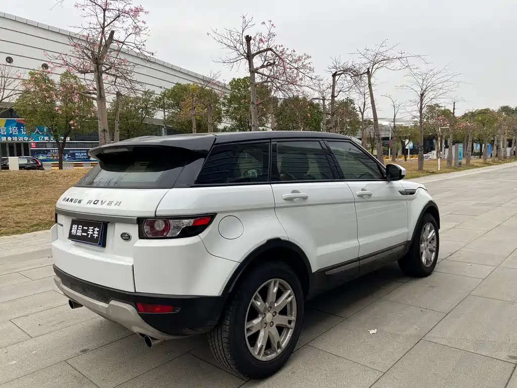 Range Rover Evoque 2014 2.0T 5-door Prestige Edition