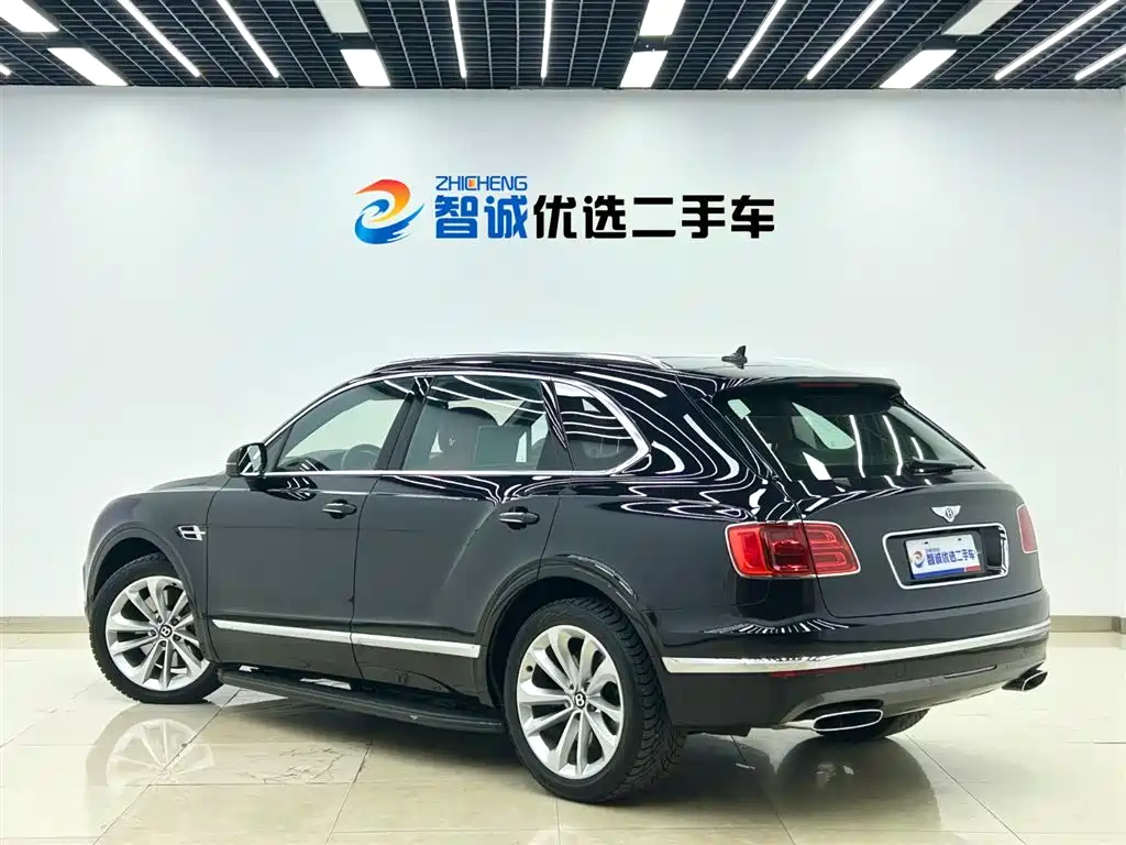 Bentley Bentayga 2016 6.0T Standard Edition