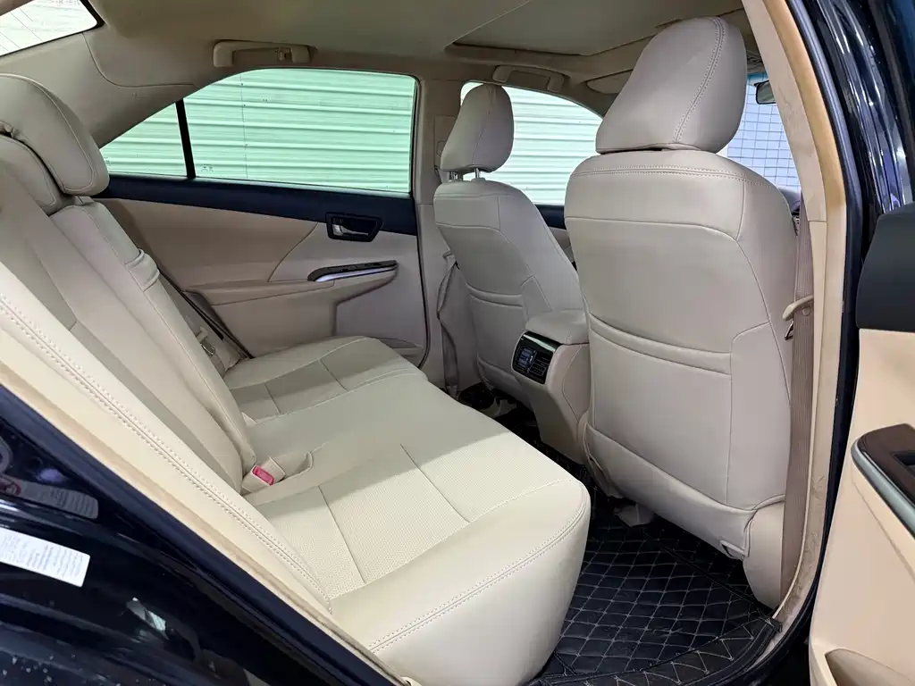 Toyota Camry 2016 2.5G 10th Anniversary Luxury Navigation Edition