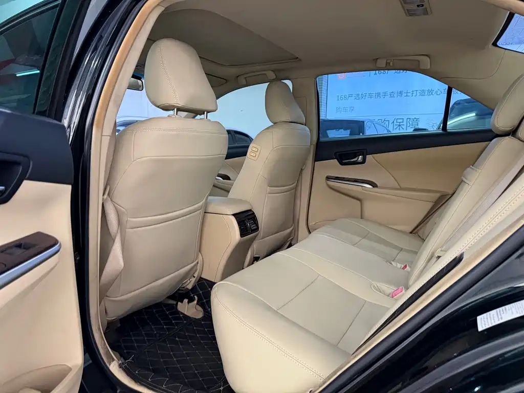 Toyota Camry 2016 2.5G 10th Anniversary Luxury Navigation Edition