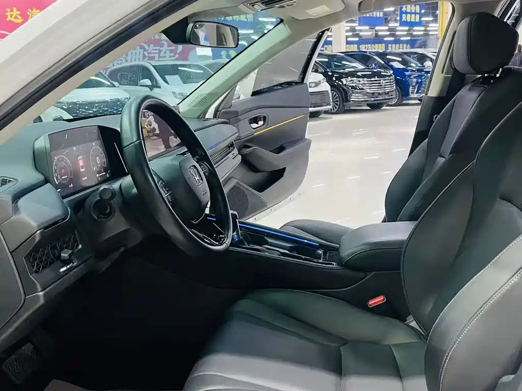 Honda Accord 2023 260TURBO Zhixiang Edition