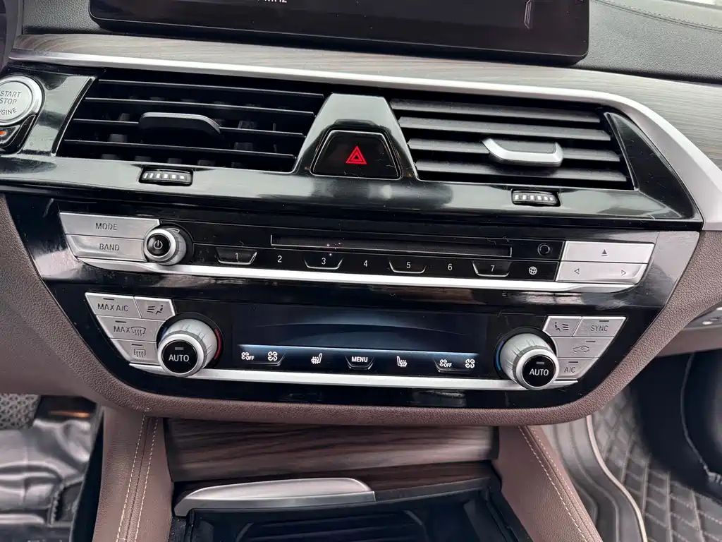 BMW 5 Series 2019 530Li Exclusive Edition Luxury Package