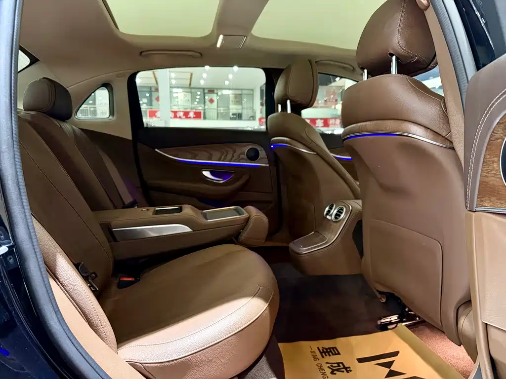 Mercedes-Benz E 300 L Fashion Edition (2022 Facelift)