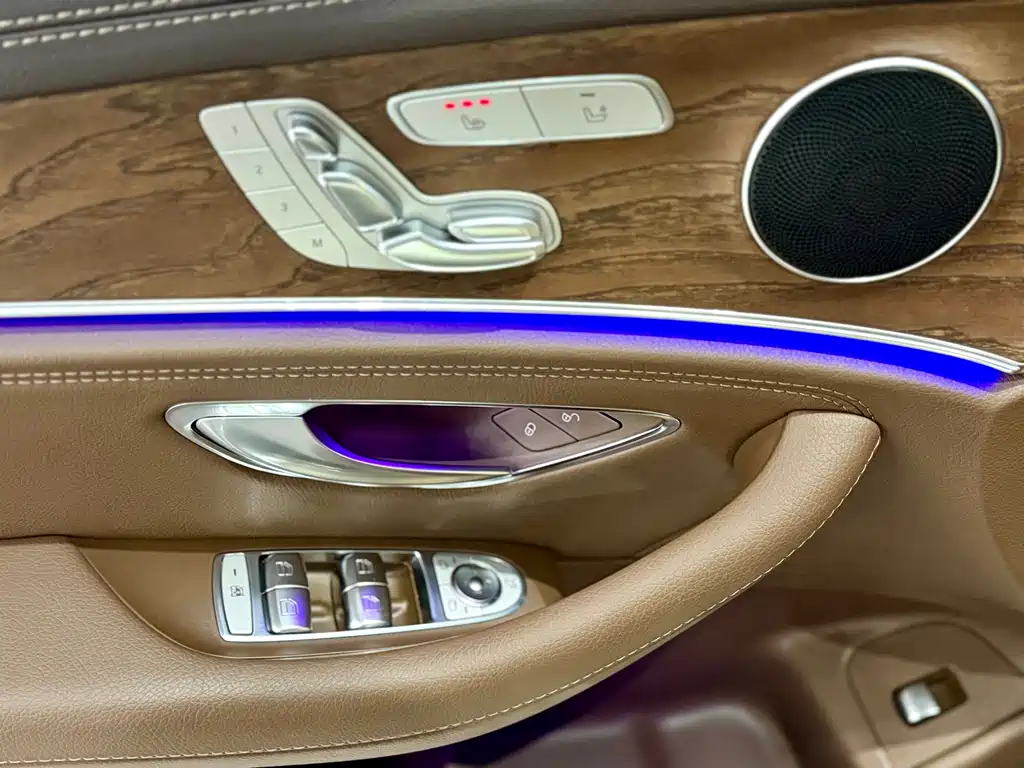 Mercedes-Benz E 300 L Fashion Edition (2022 Facelift)