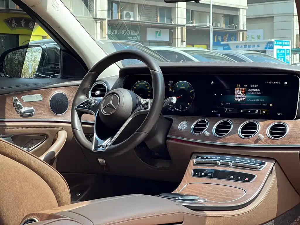 Mercedes-Benz E-Class 2023 E 260 L