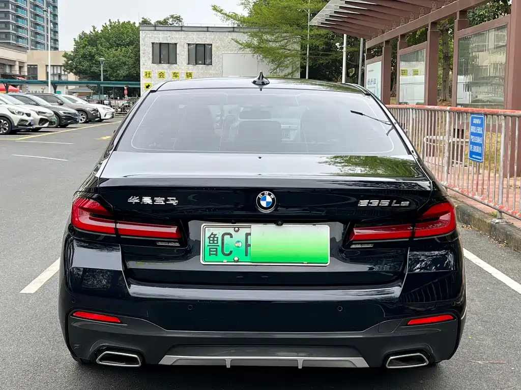 BMW 5 Series PHEV 2021 535Le M Sport Package - фото 3