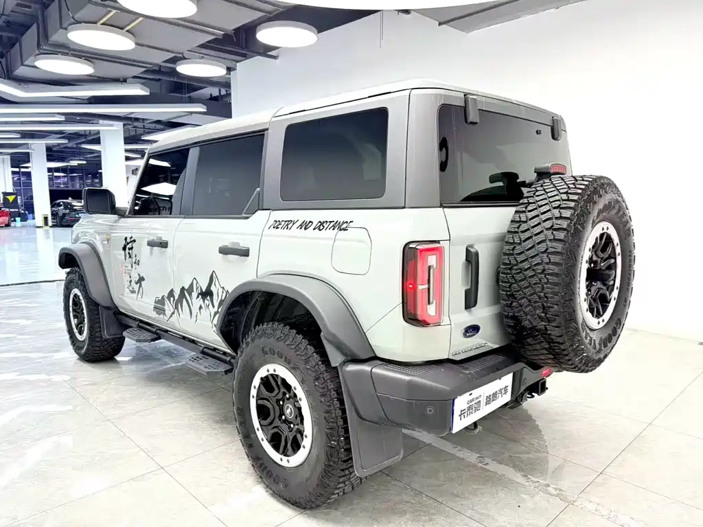 Ford Bronco 2024 2.3T Badlands